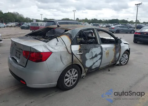 2012 Kia Forte Ex z USA, uszkodzony, nr VIN KNAFU4A22C5585013